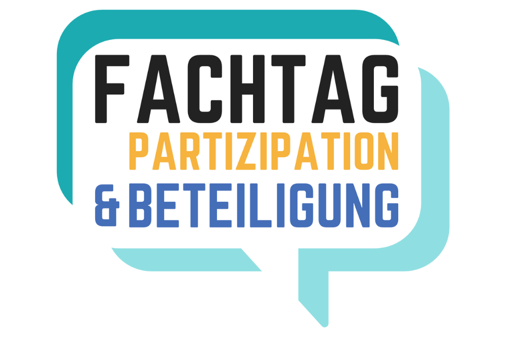 Weiß-blaue Sprechblase im 3D-Format mit schwarz-gelb-blauem Text "Fachtag Partizipation & Beteiligung."